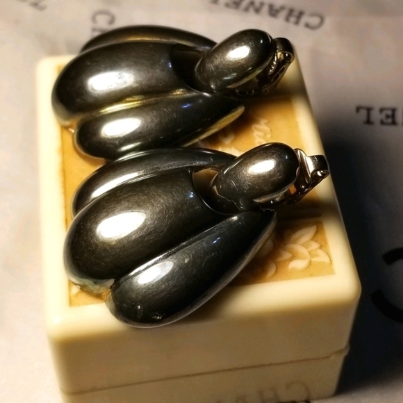 VTG GIVENCHY PARIS NY Gun Metal Earrings - Picture 5 of 7